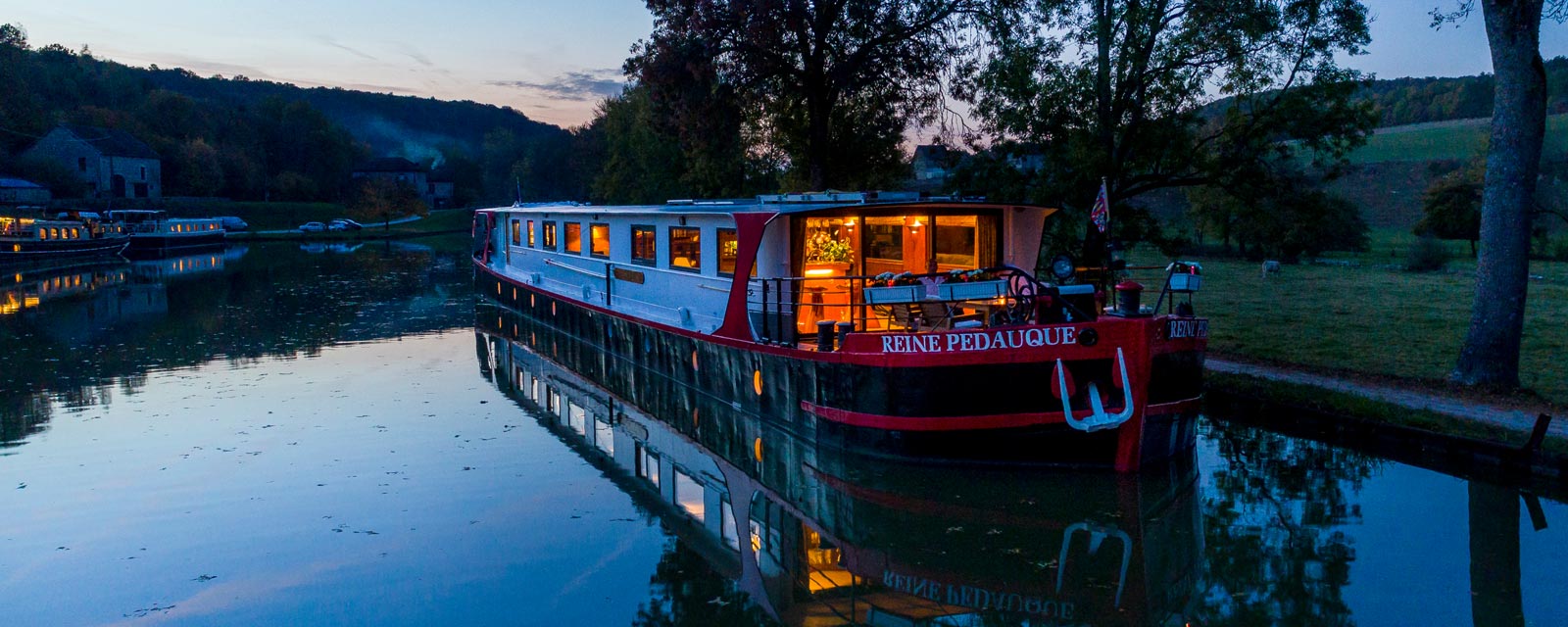 La Reine Pedauque mooring at Pont d'Ouche